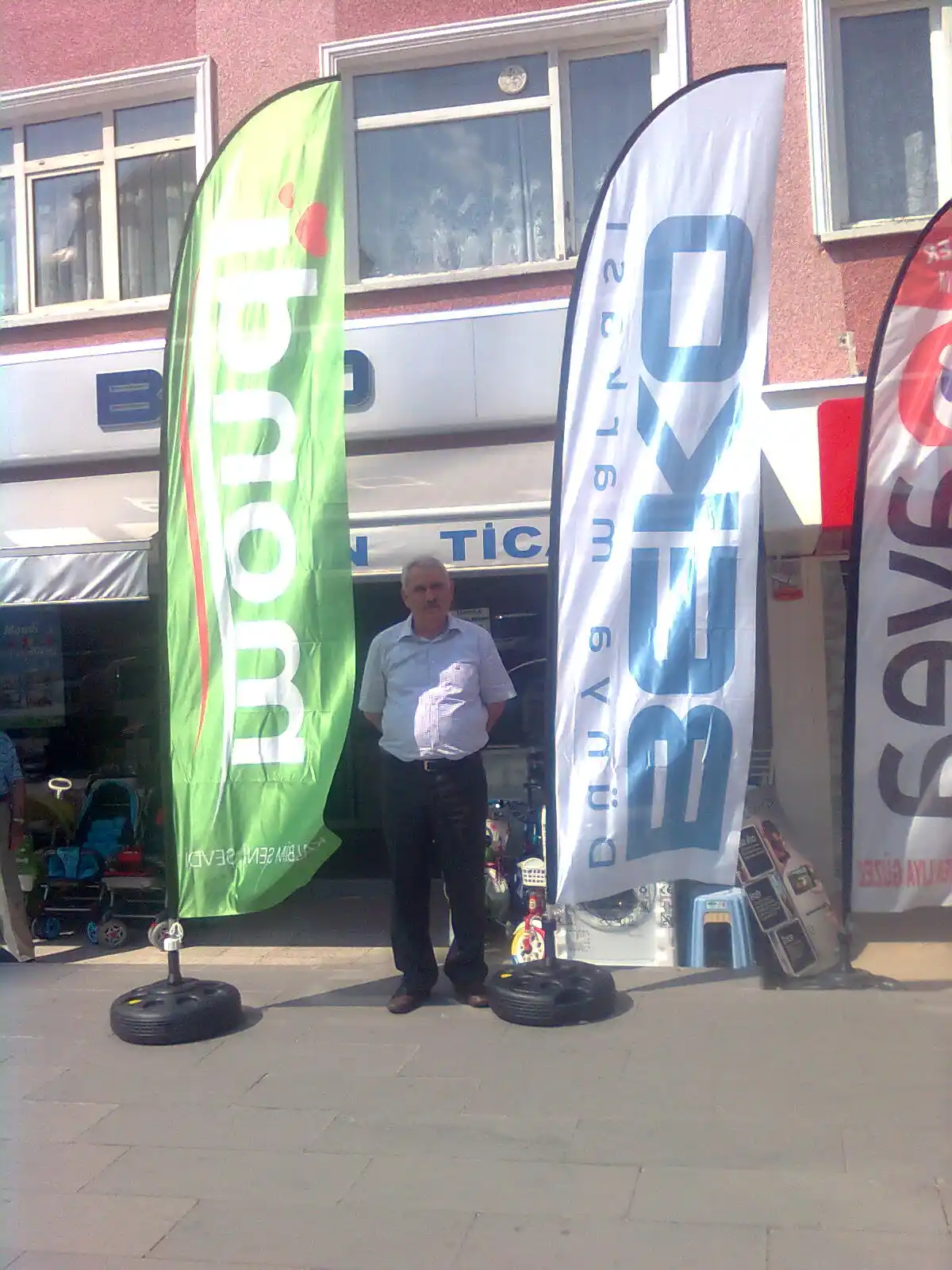 Beyaz Eşyacı Yelken Bayrağı-13